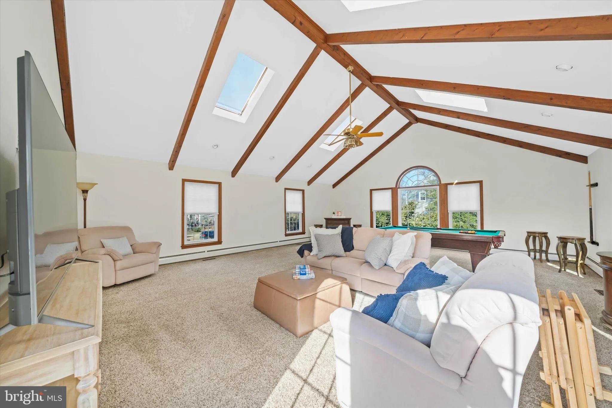 West Chester, Pennsylvania 19382, United States, 4 Bedrooms Bedrooms, ,4 BathroomsBathrooms,Residential,Pending,6599