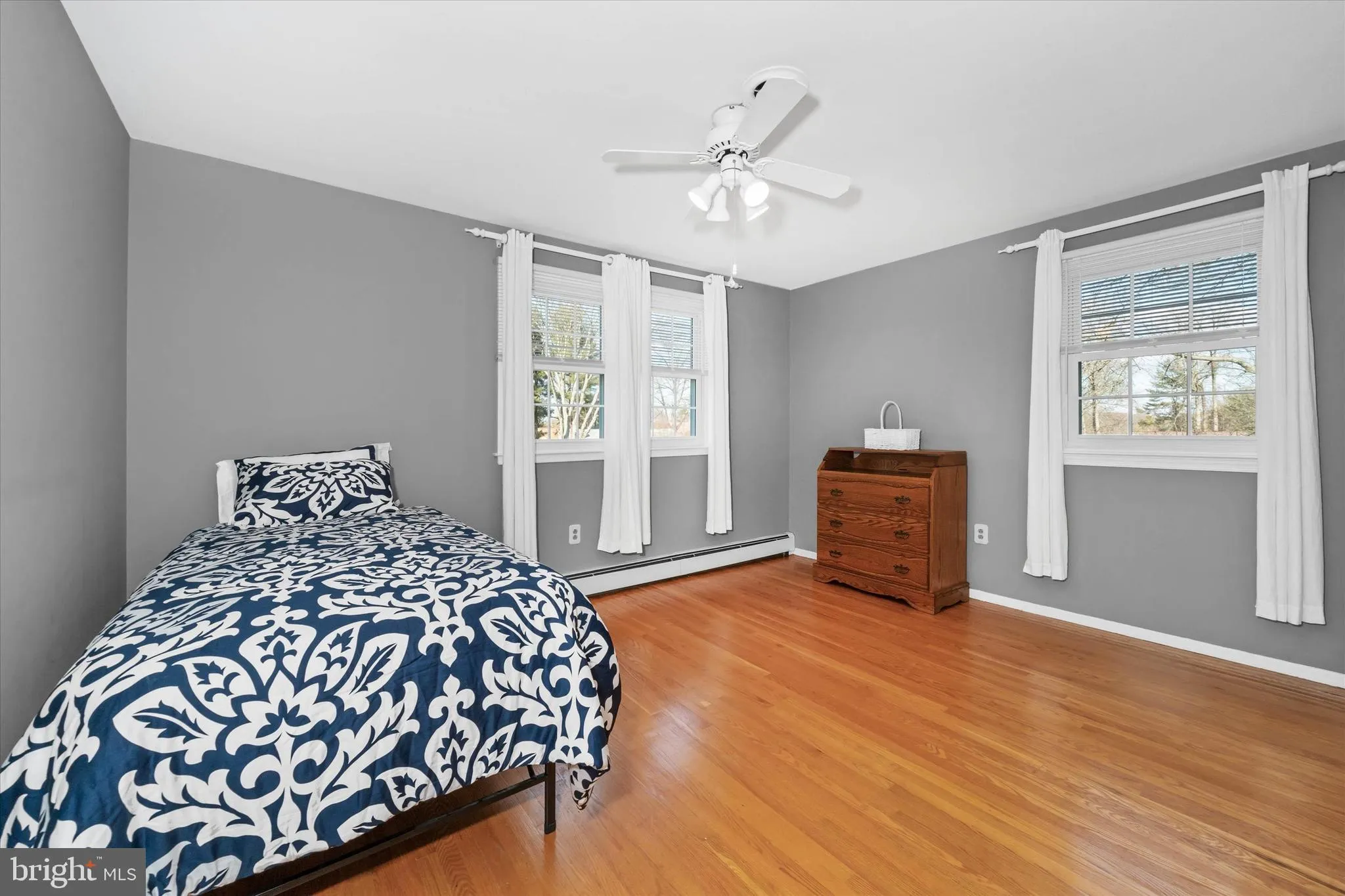 West Chester, Pennsylvania 19382, United States, 4 Bedrooms Bedrooms, ,4 BathroomsBathrooms,Residential,Pending,6599