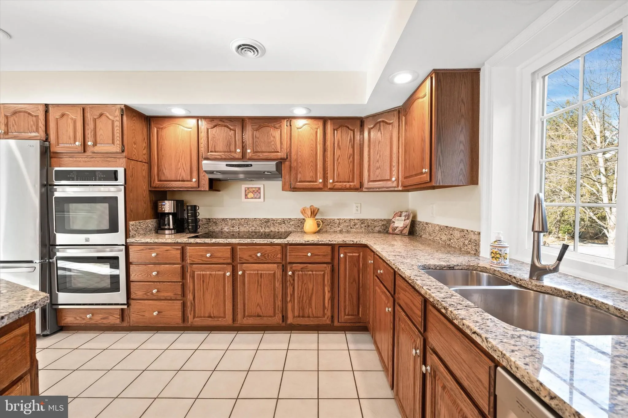 West Chester, Pennsylvania 19382, United States, 4 Bedrooms Bedrooms, ,4 BathroomsBathrooms,Residential,Pending,6599