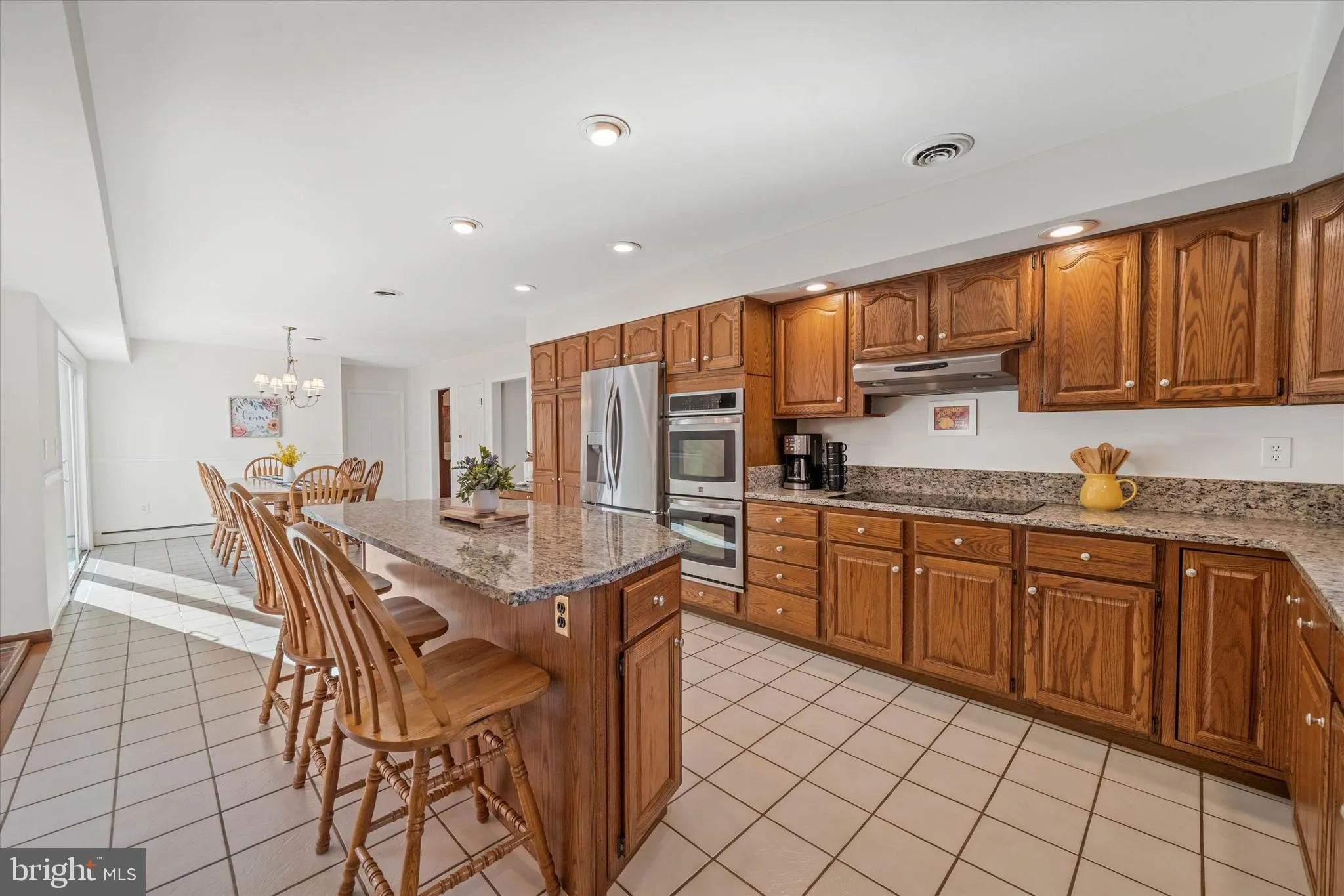 West Chester, Pennsylvania 19382, United States, 4 Bedrooms Bedrooms, ,4 BathroomsBathrooms,Residential,Pending,6599