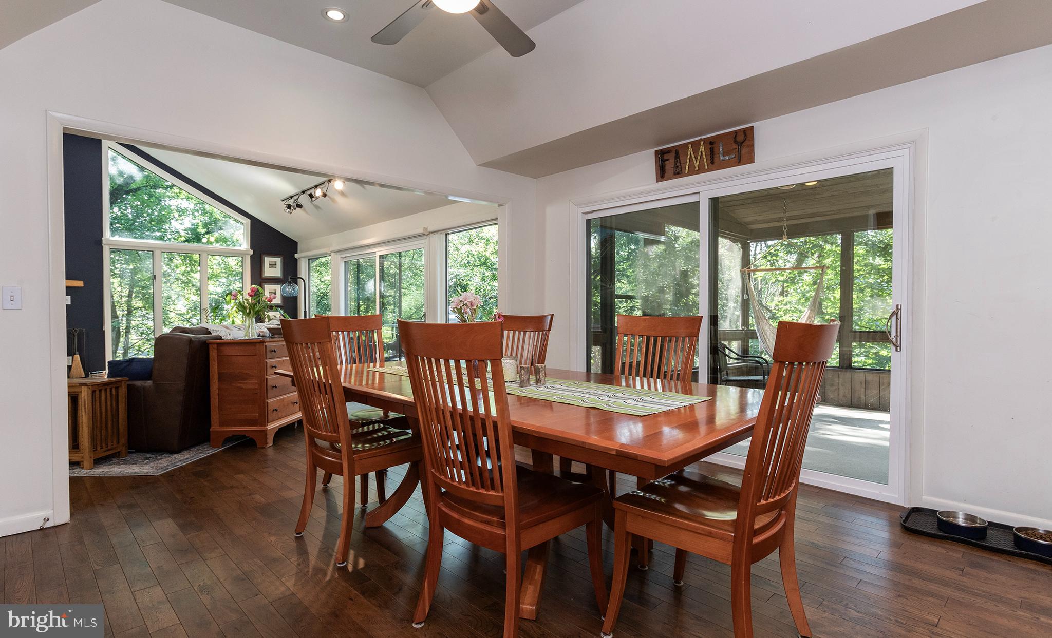 4728 GREAT OAK LANE