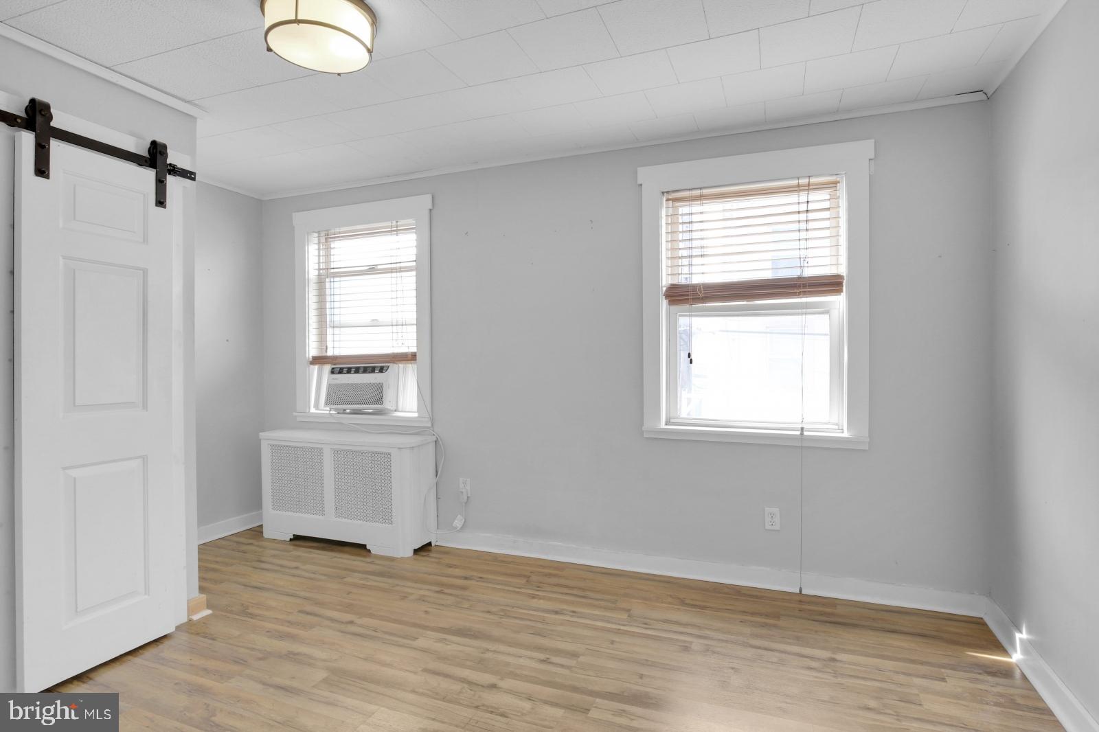 DICKINSON NARROWS - Residential Lease