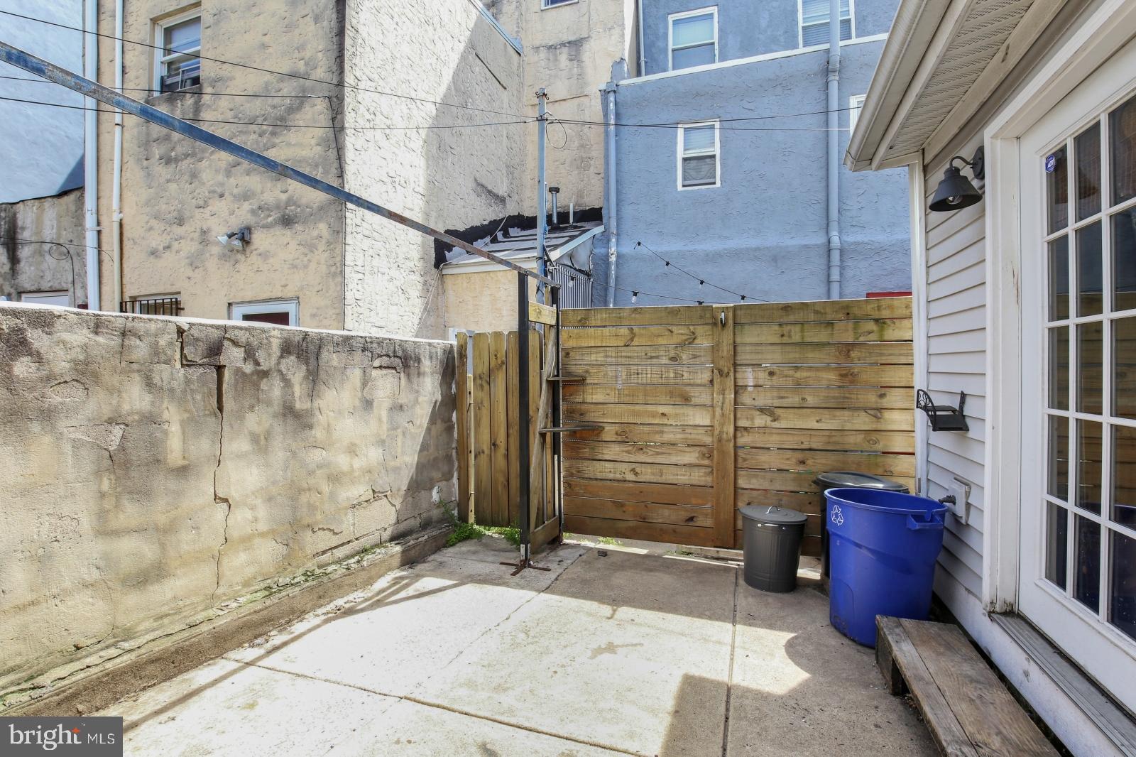 DICKINSON NARROWS - Residential Lease