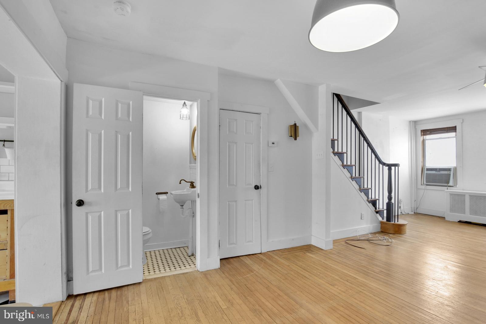 DICKINSON NARROWS - Residential Lease