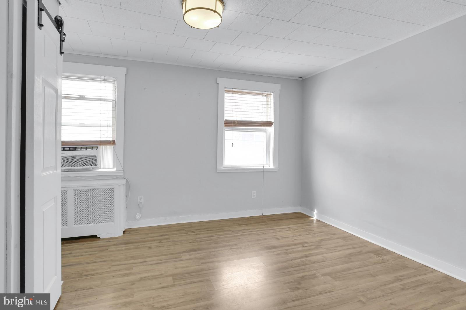 DICKINSON NARROWS - Residential Lease