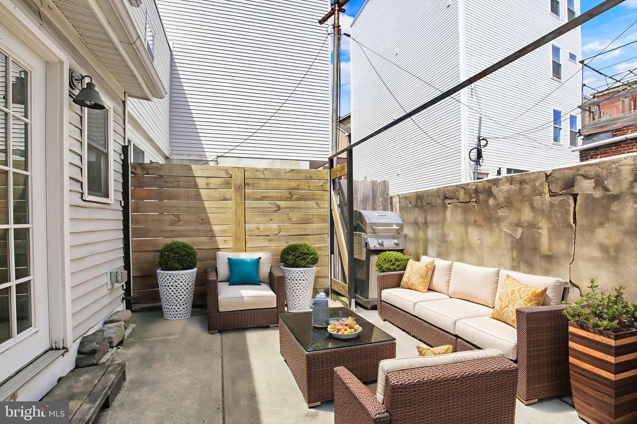 DICKINSON NARROWS - Residential Lease