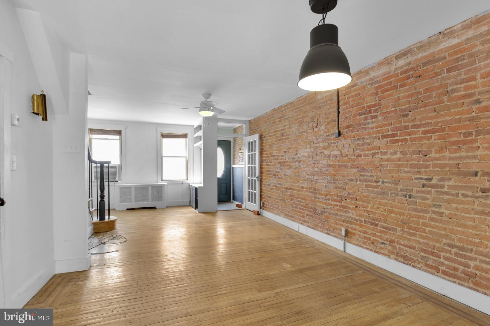 DICKINSON NARROWS - Residential Lease