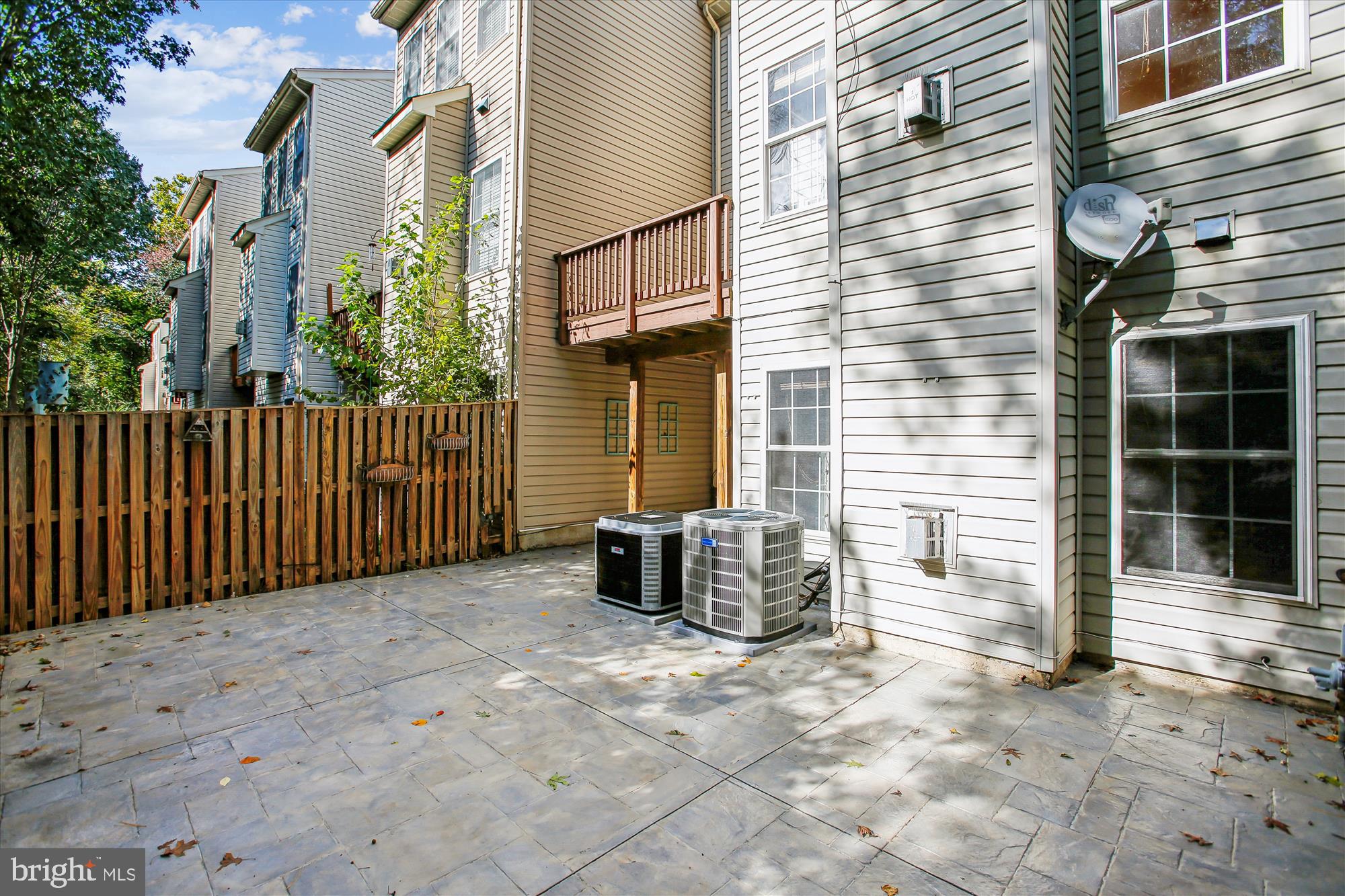 ELMWOOD - Residential