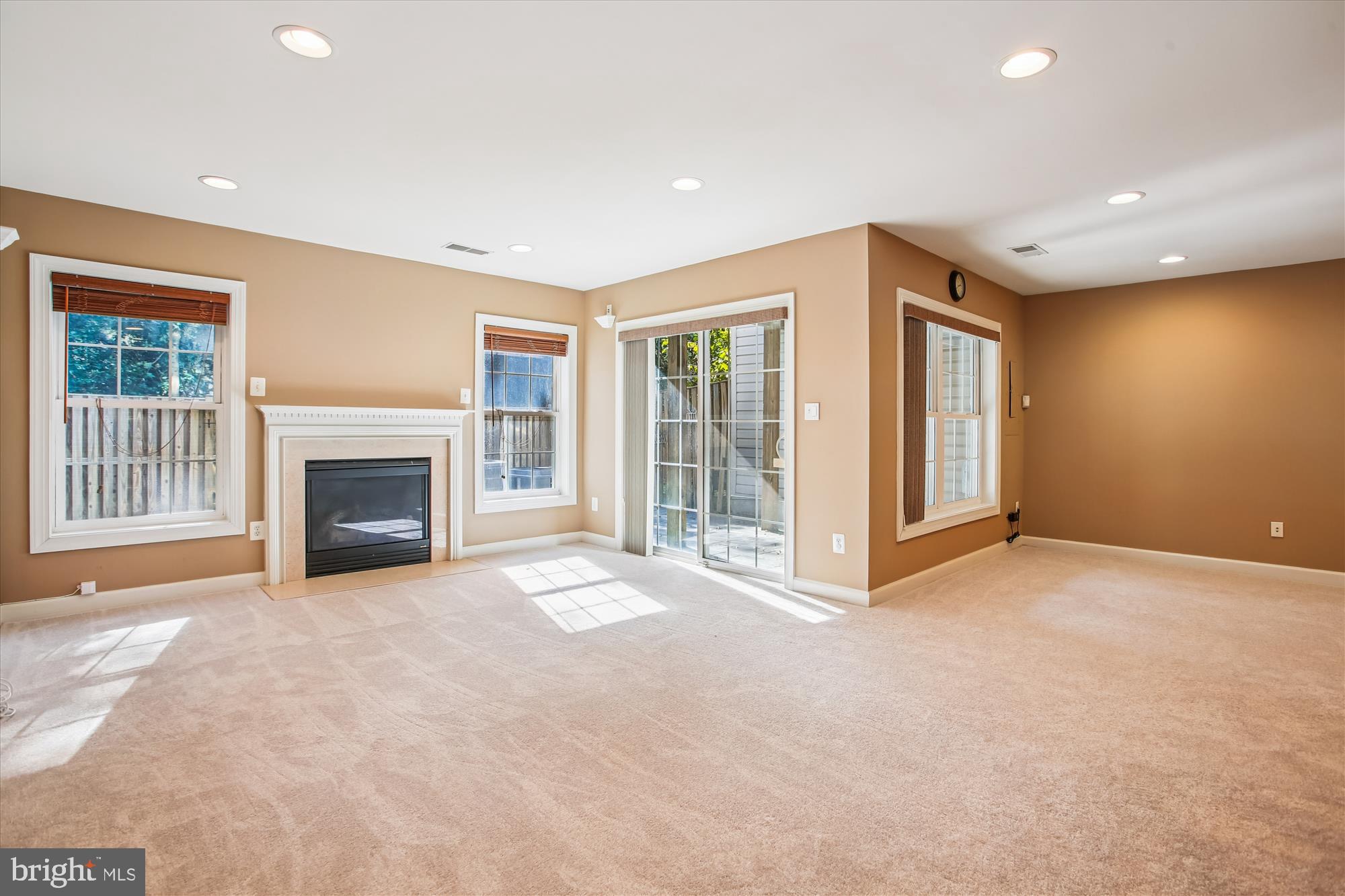 ELMWOOD - Residential