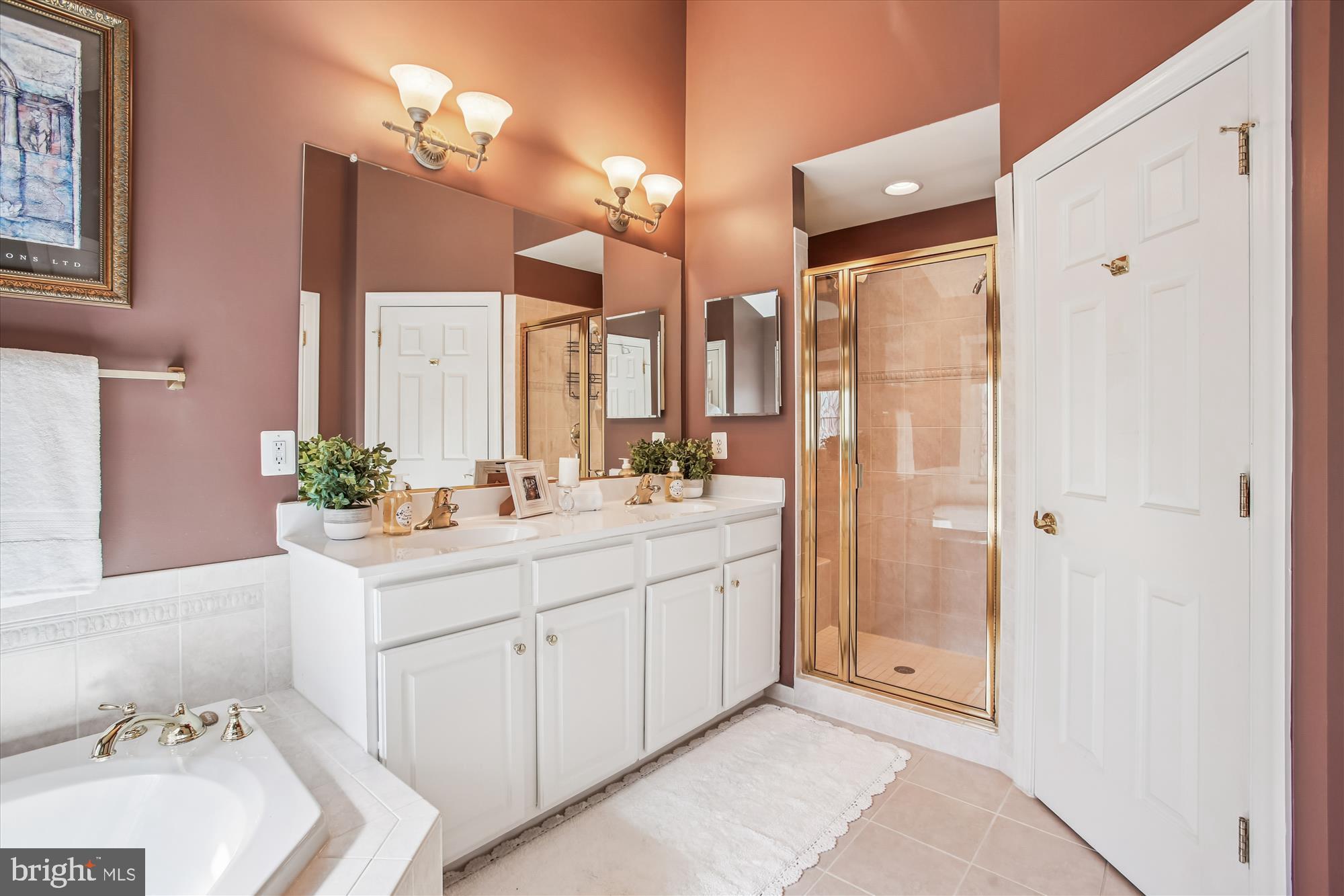 ELMWOOD - Residential