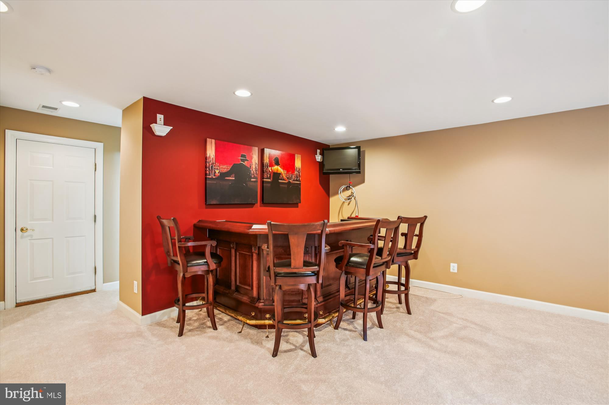 ELMWOOD - Residential