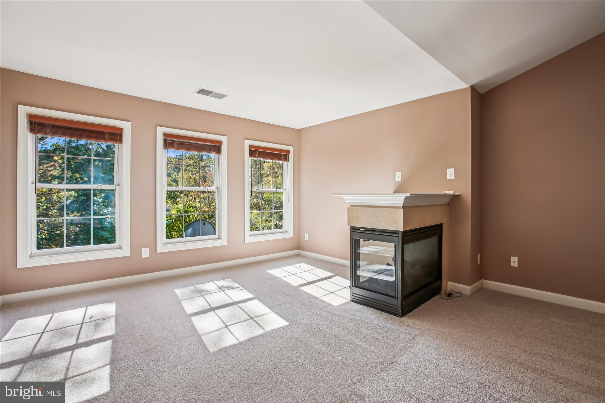 ELMWOOD - Residential