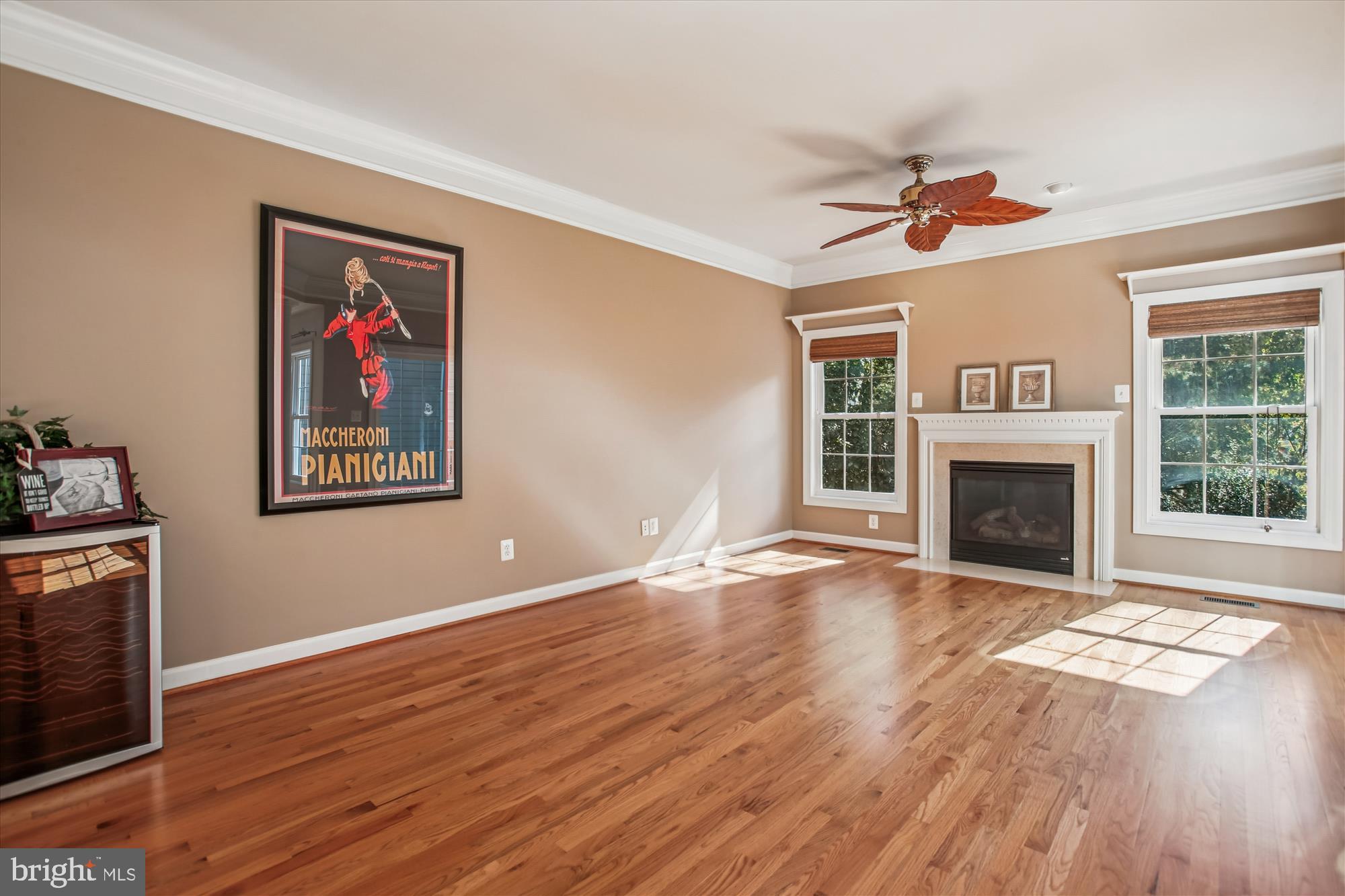 ELMWOOD - Residential