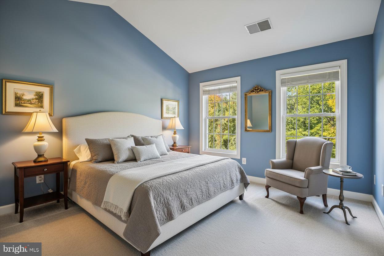 ELMWOOD - Residential