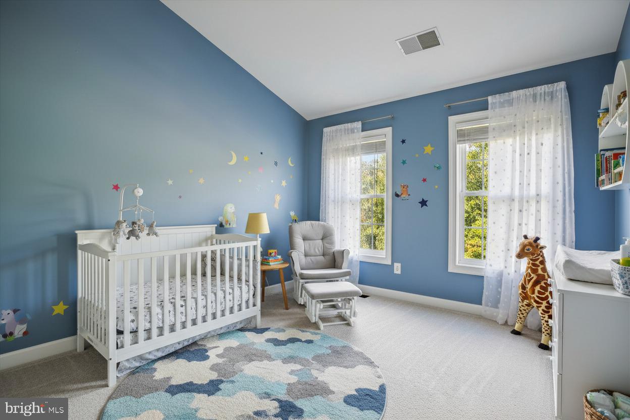 ELMWOOD - Residential