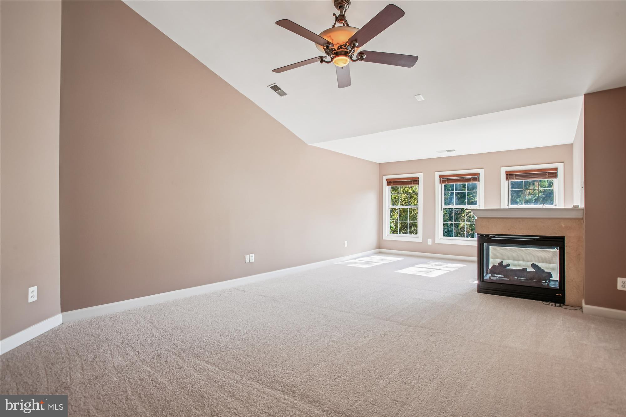 ELMWOOD - Residential