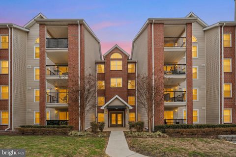 3307 WYNDHAM CIRCLE 1160 ALEXANDRIA VA 22302