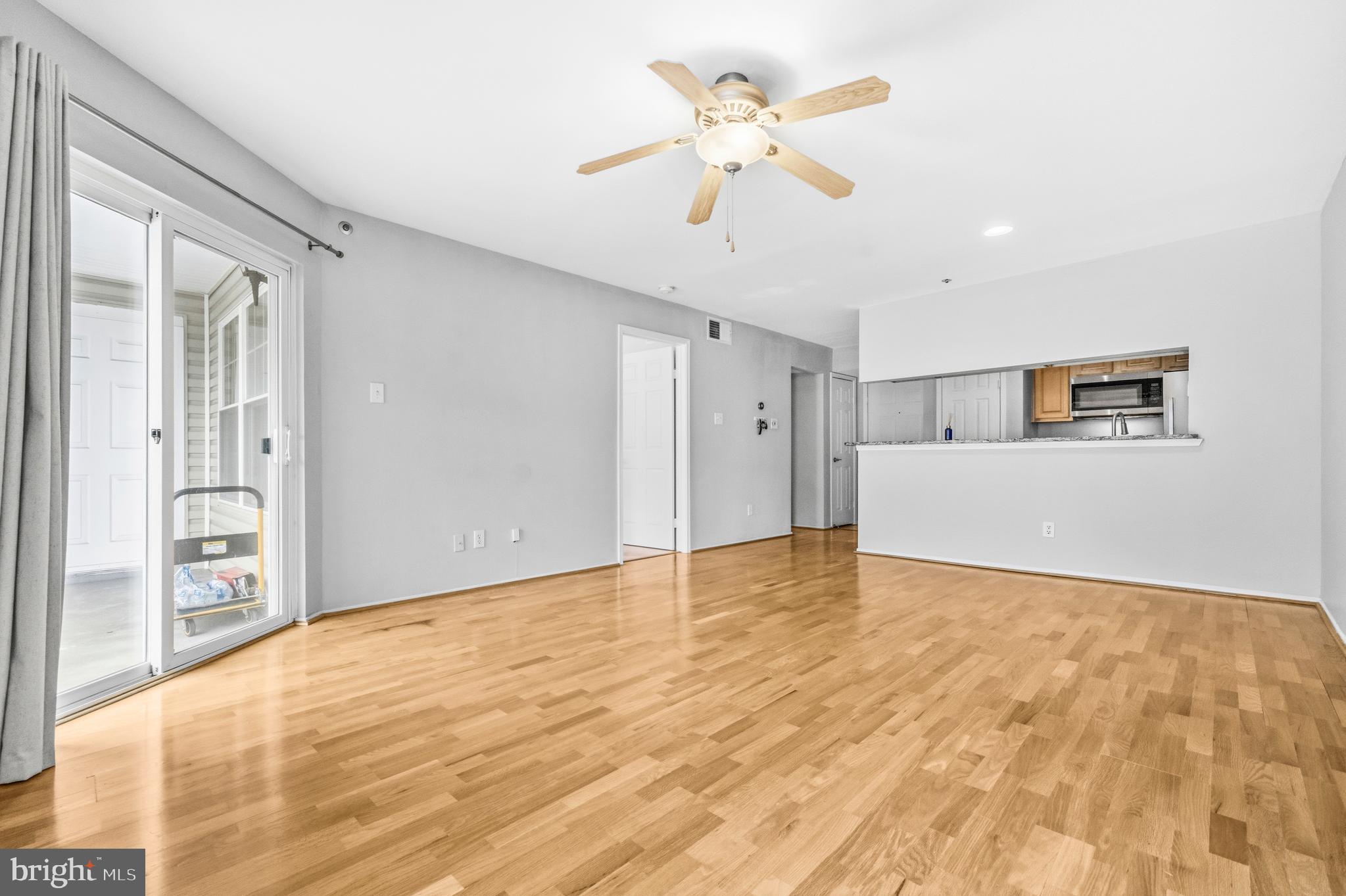 3307 WYNDHAM CIRCLE 1160