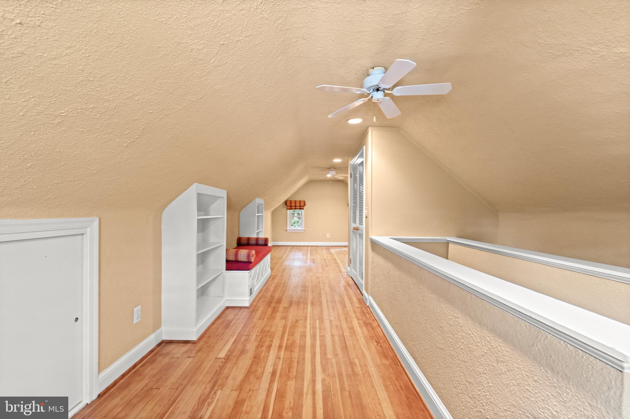 ROLLINGWOOD - Residential