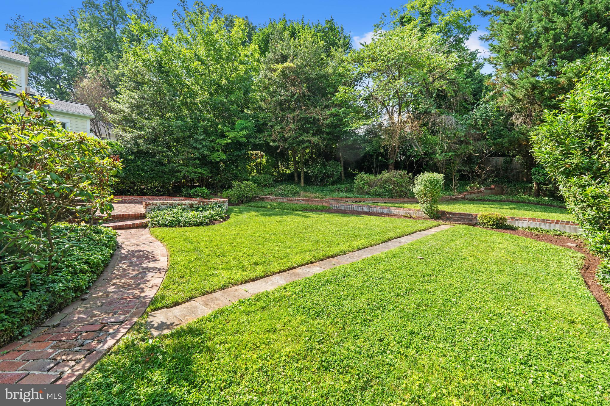 ROLLINGWOOD - Residential