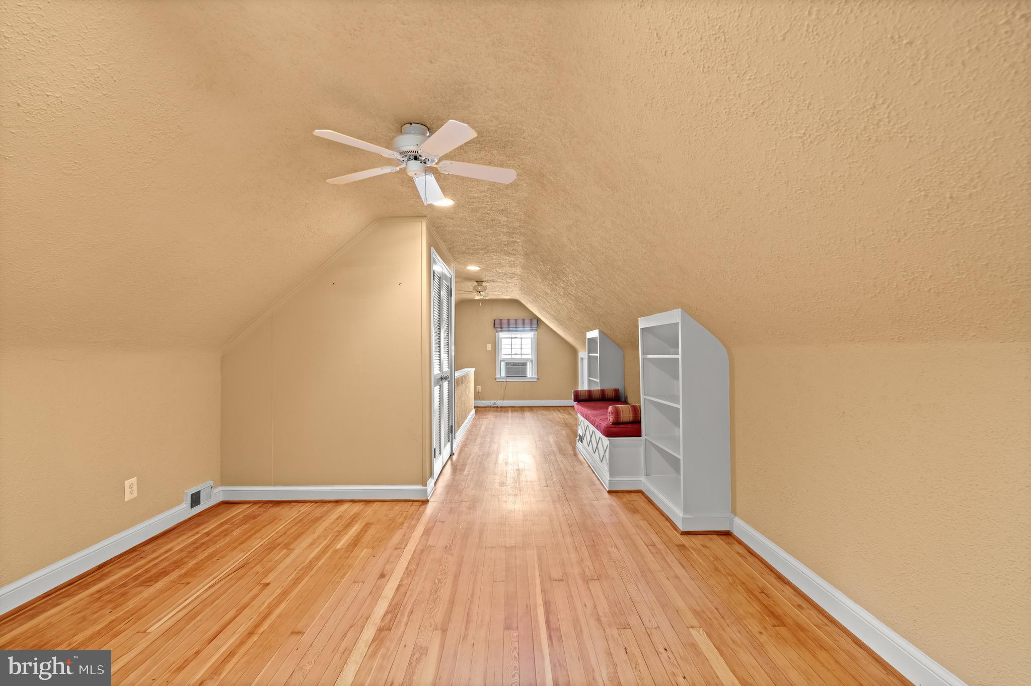 ROLLINGWOOD - Residential