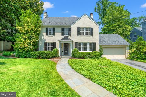 Photo of 3211 Thornapple Street, CHEVY CHASE, MD 20815 (MLS # MDMC2179950)