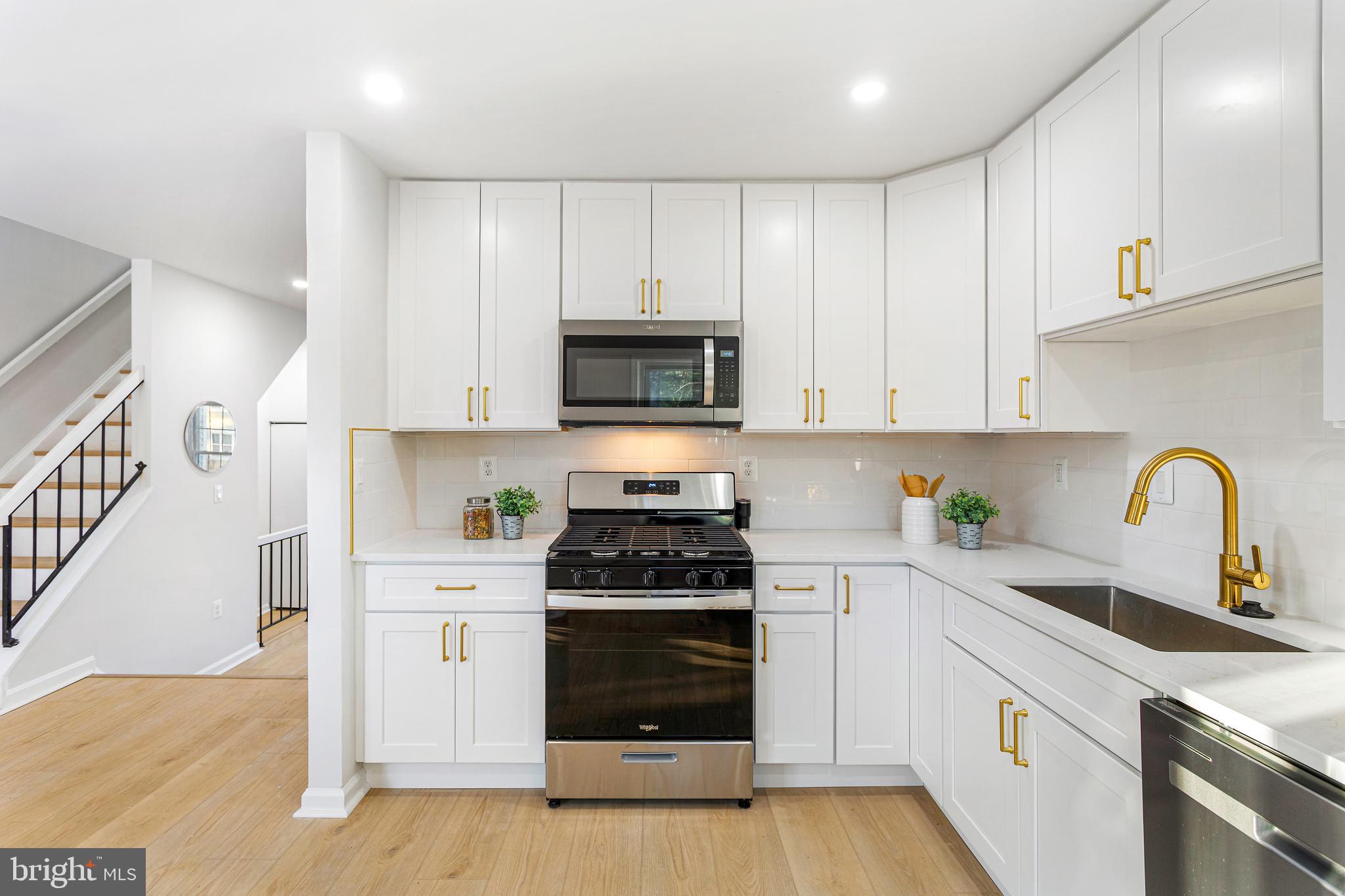 FERNSHIRE FARMS - Residential