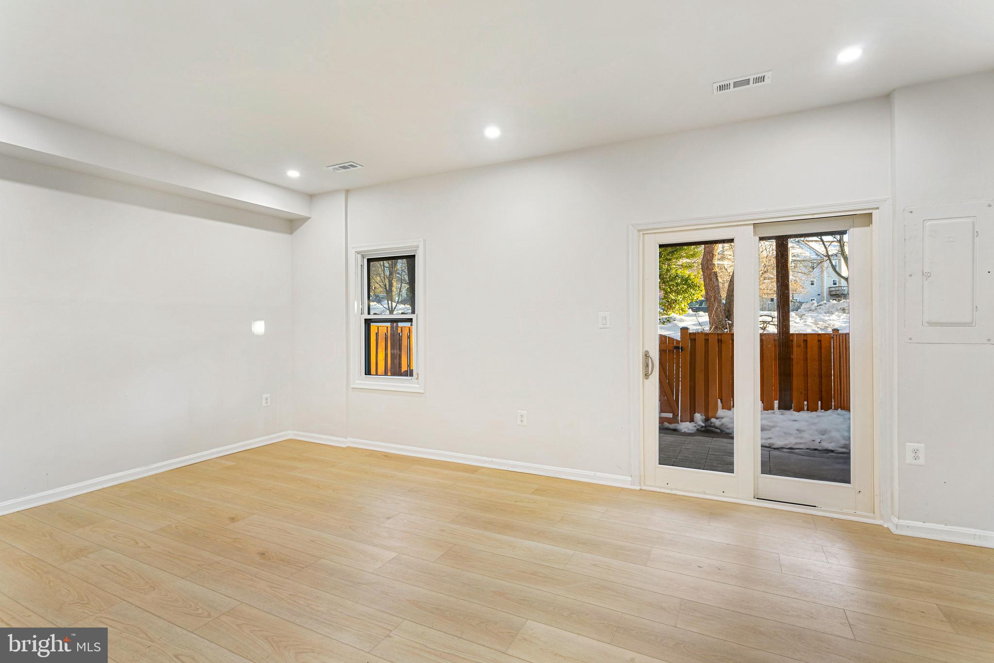 FERNSHIRE FARMS - Residential