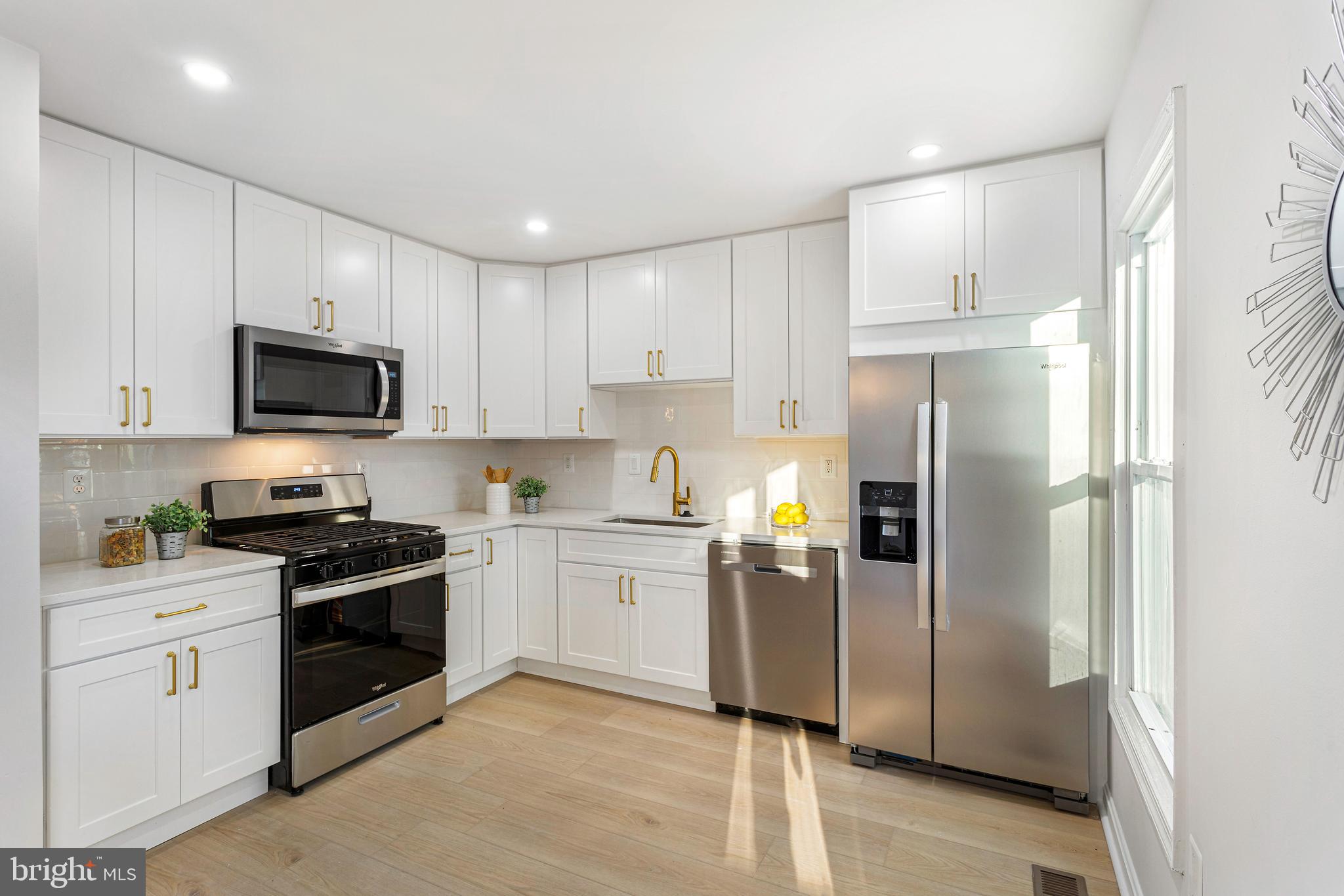 FERNSHIRE FARMS - Residential