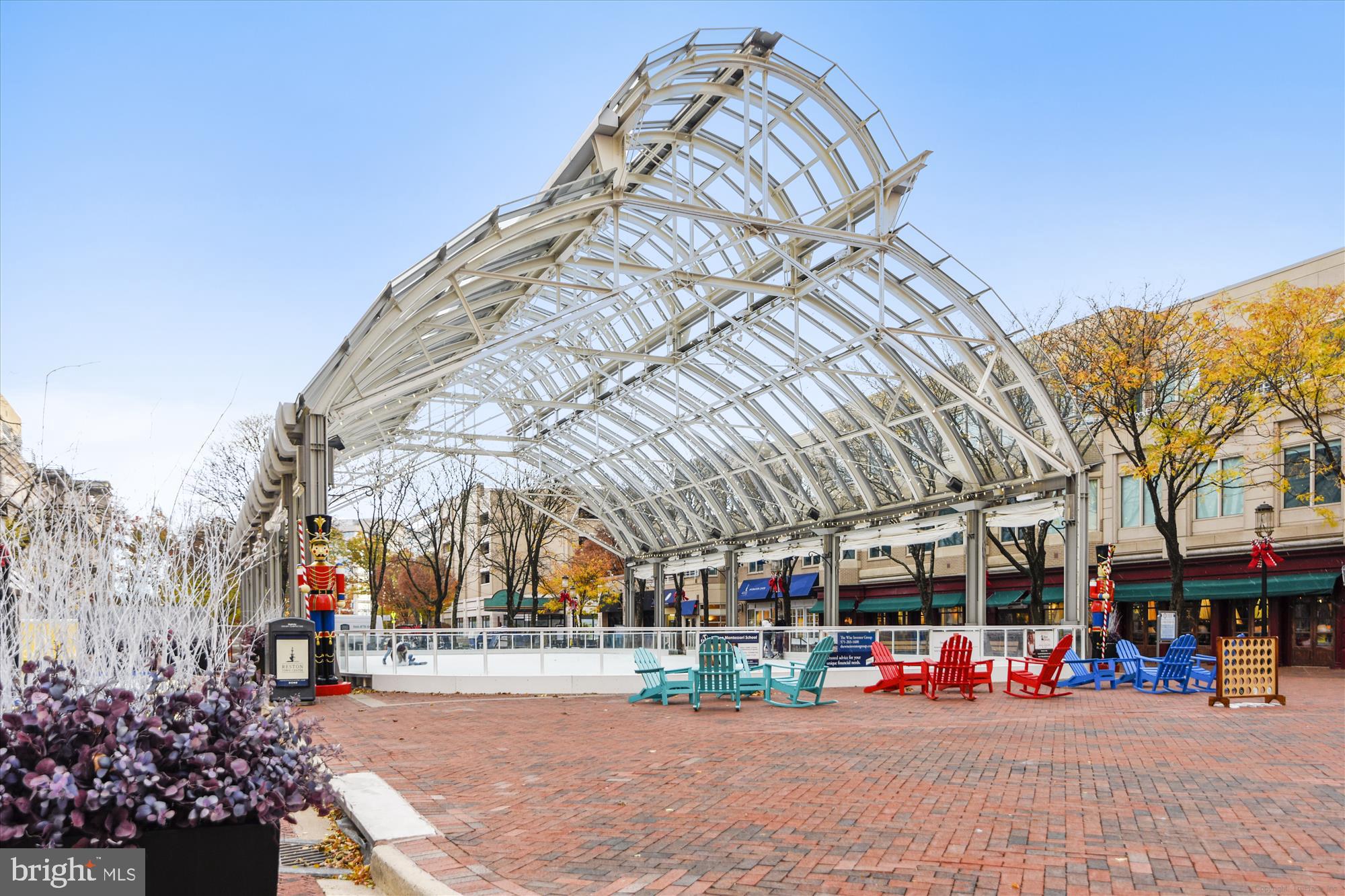 EDGEWATER AT TOWN CENTER - Residential