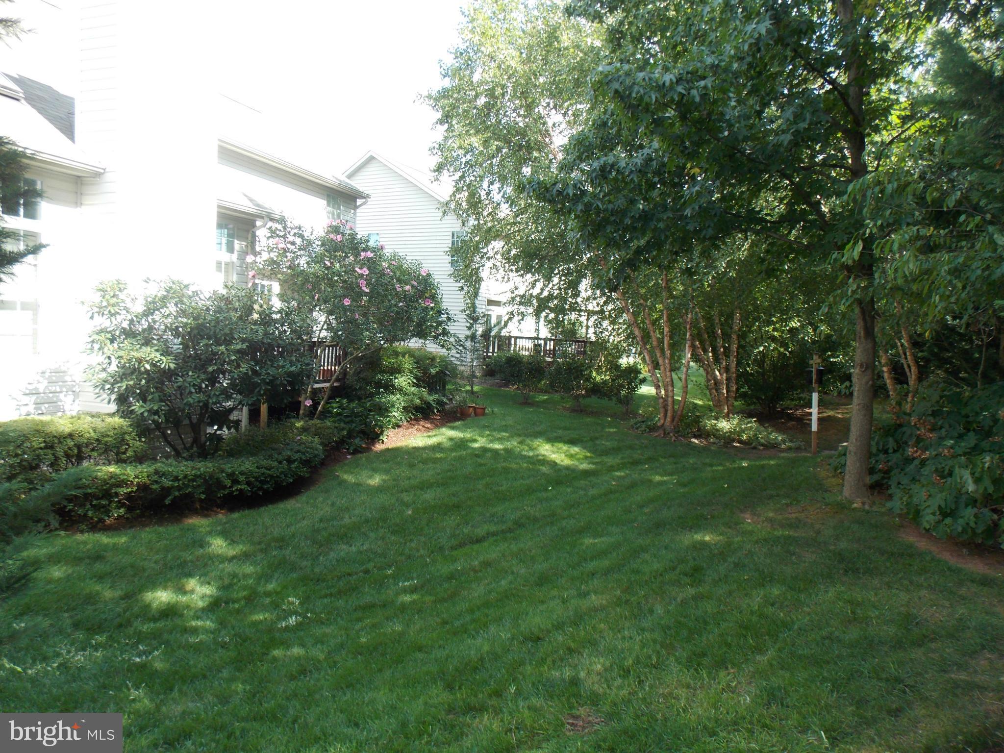 ASHBURN VILLAGE - Residential