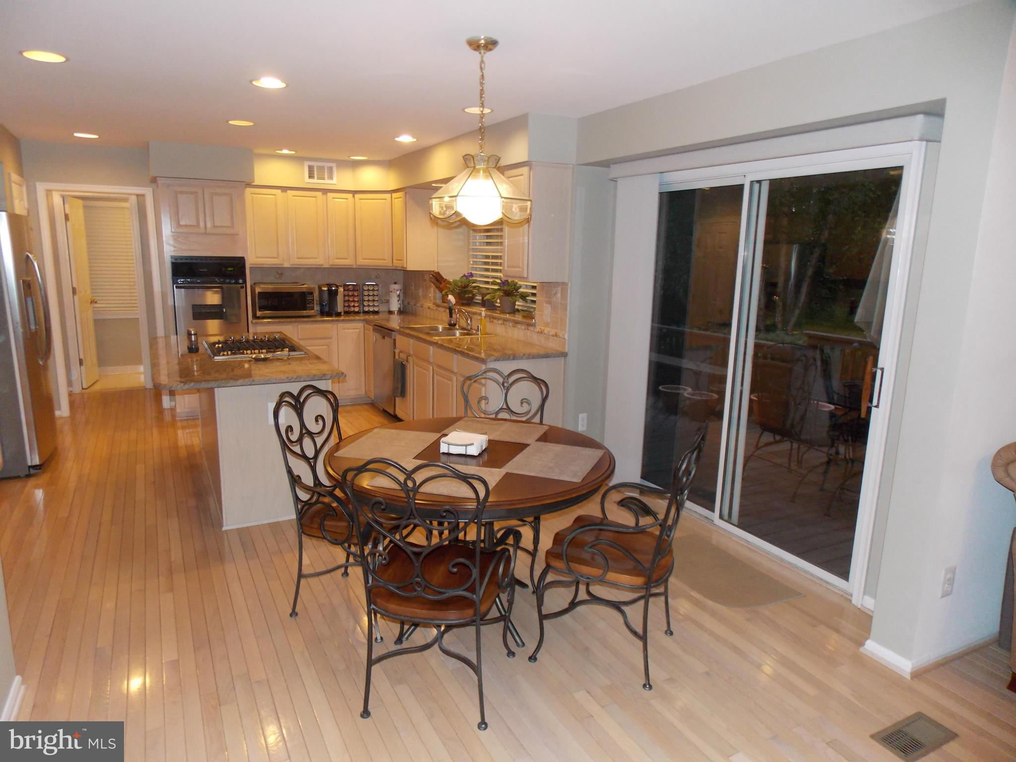 ASHBURN VILLAGE - Residential