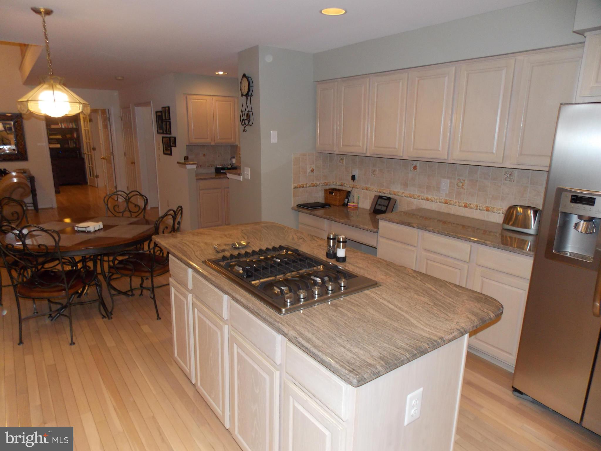 ASHBURN VILLAGE - Residential