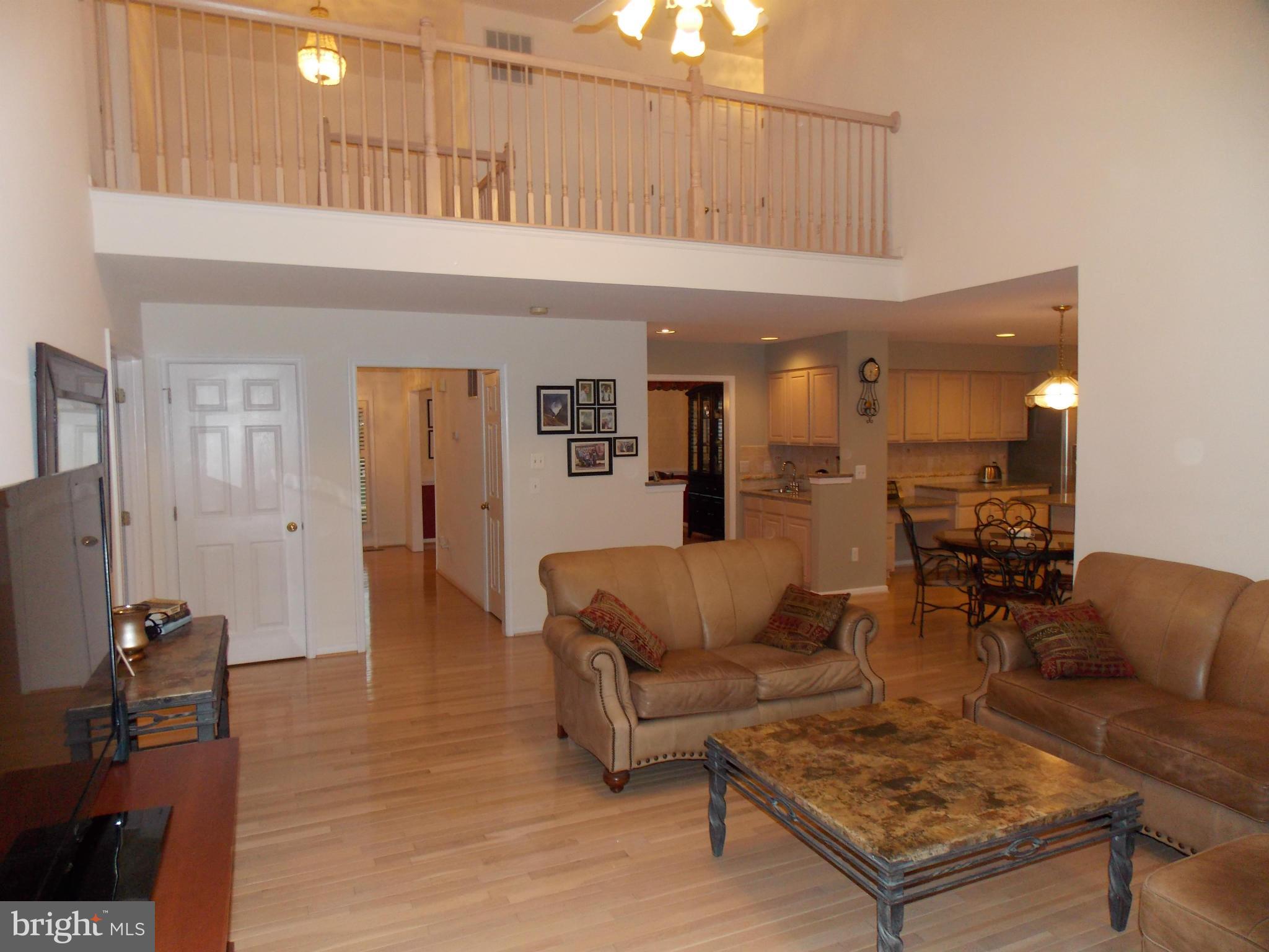 ASHBURN VILLAGE - Residential