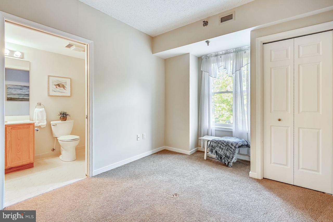 MCKINSEY PARK - Residential