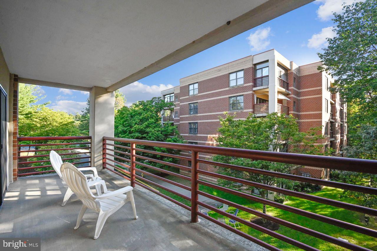 MCKINSEY PARK - Residential