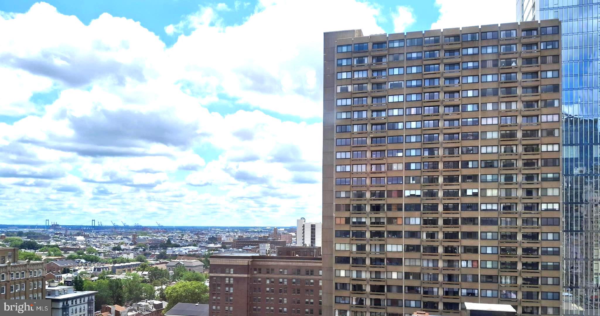 AVENUE OF THE ARTS - Residential Lease