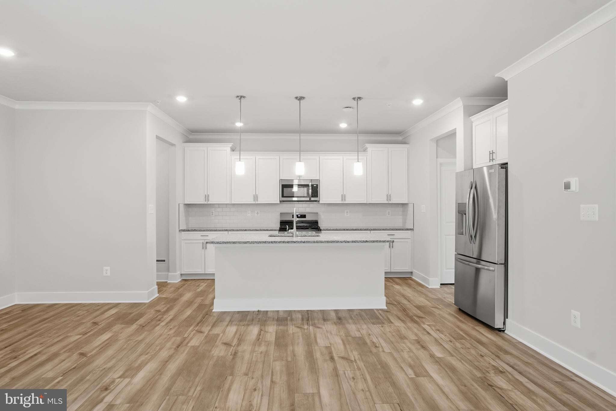 502 WILLOWSHIRE ST