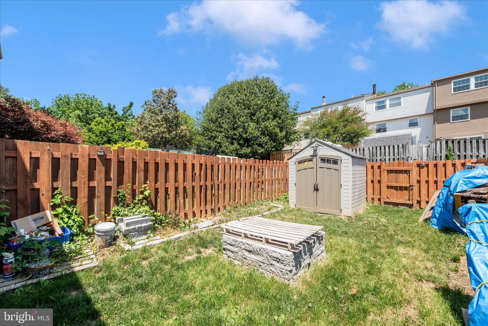 AMBER MEADOWS - Residential