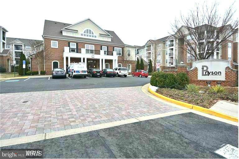 BRYSON AT WOODLAND PARK - Residential