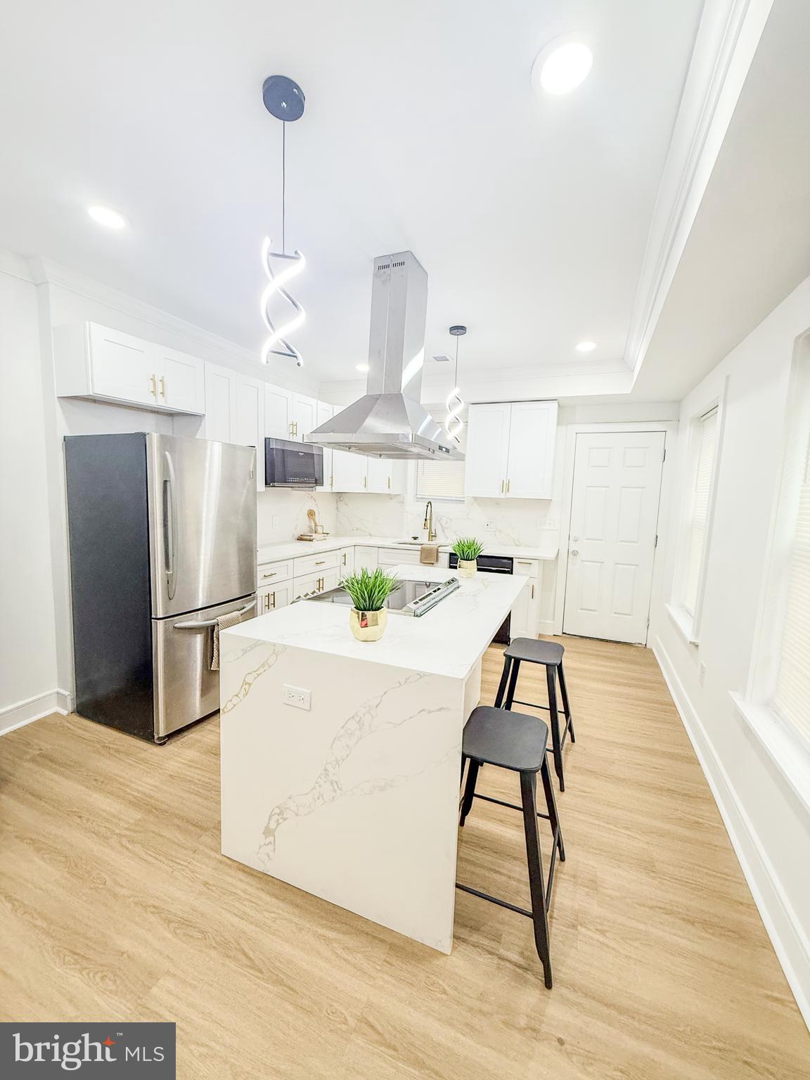 BROADWAY EAST - Residential