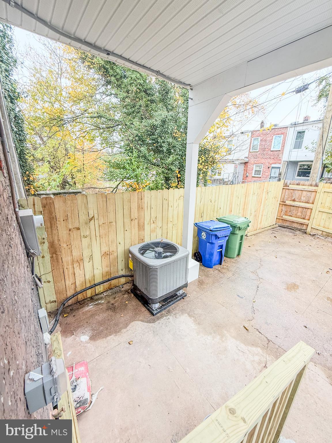 BROADWAY EAST - Residential