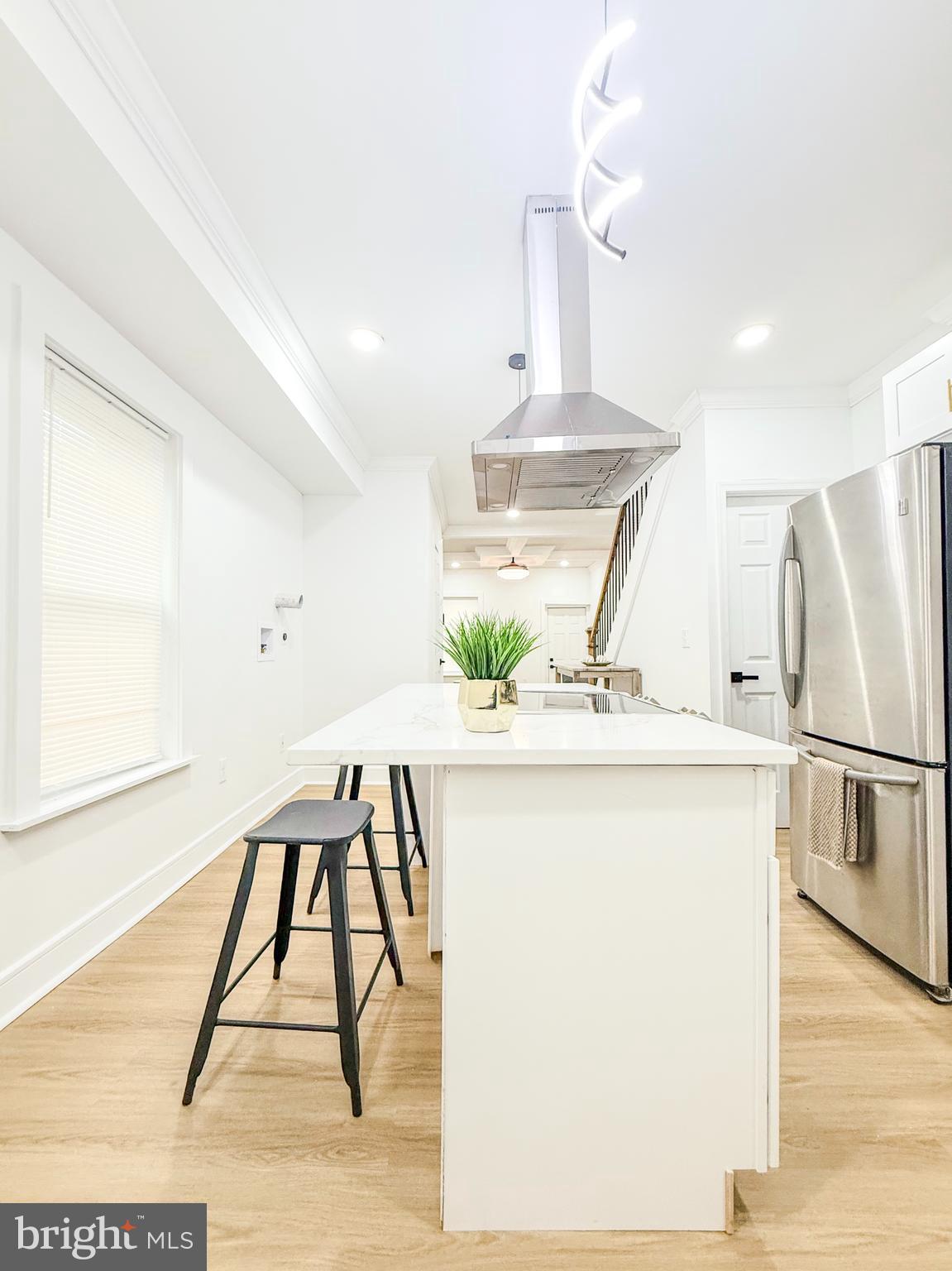 BROADWAY EAST - Residential