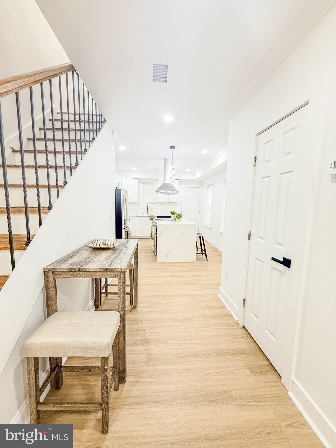 BROADWAY EAST - Residential