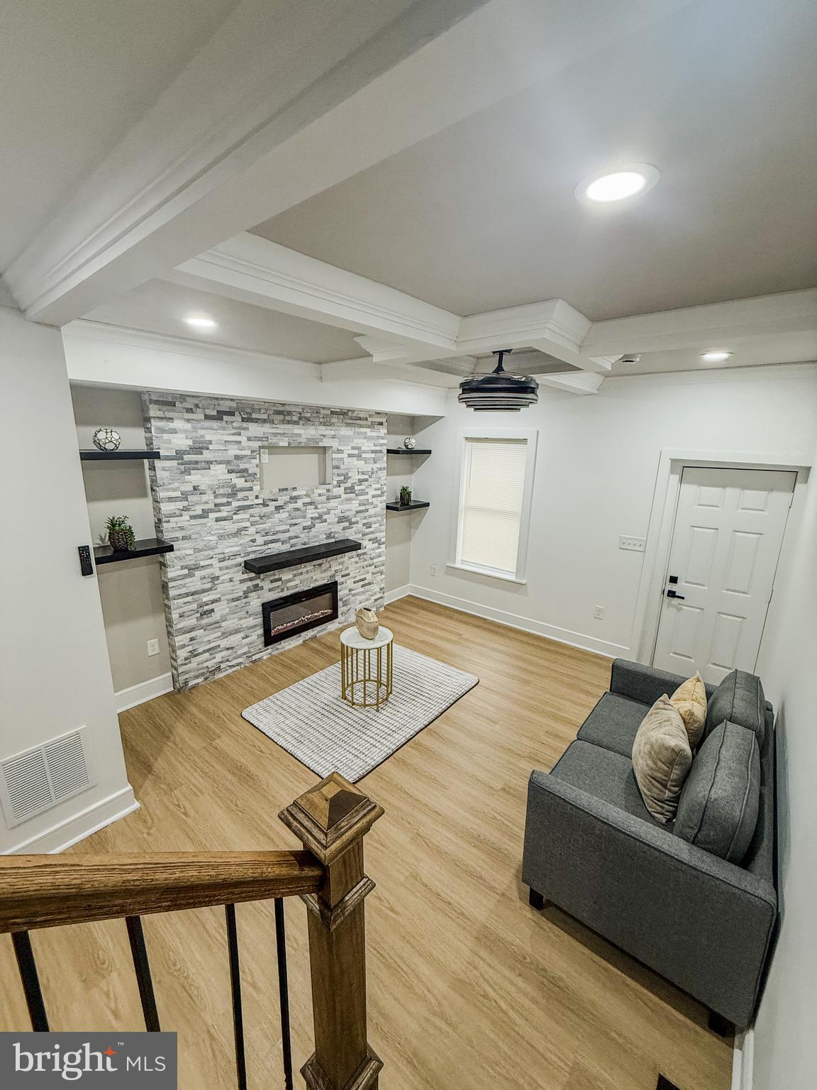 BROADWAY EAST - Residential