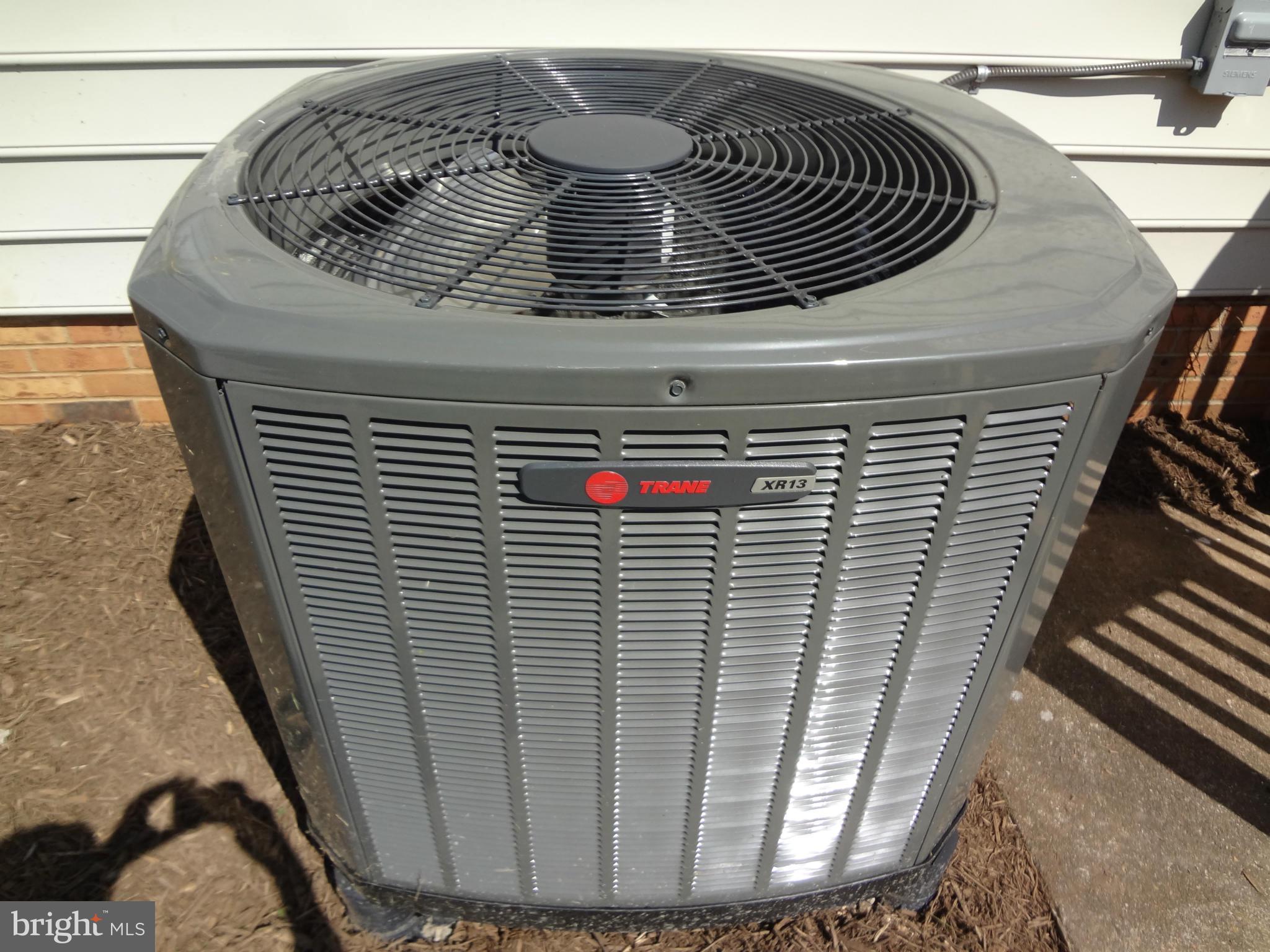 MAPLE GROVE - Residential