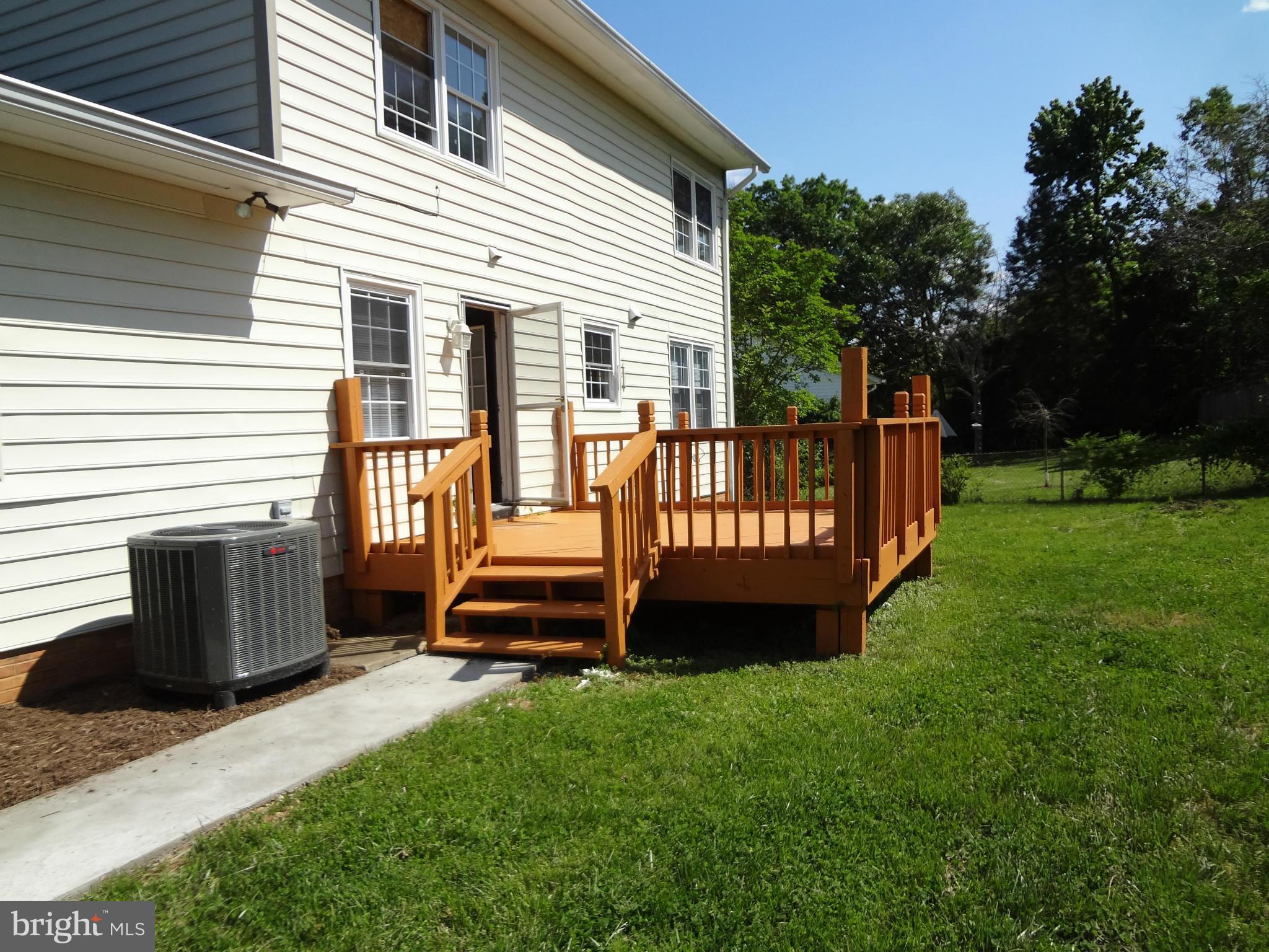 MAPLE GROVE - Residential