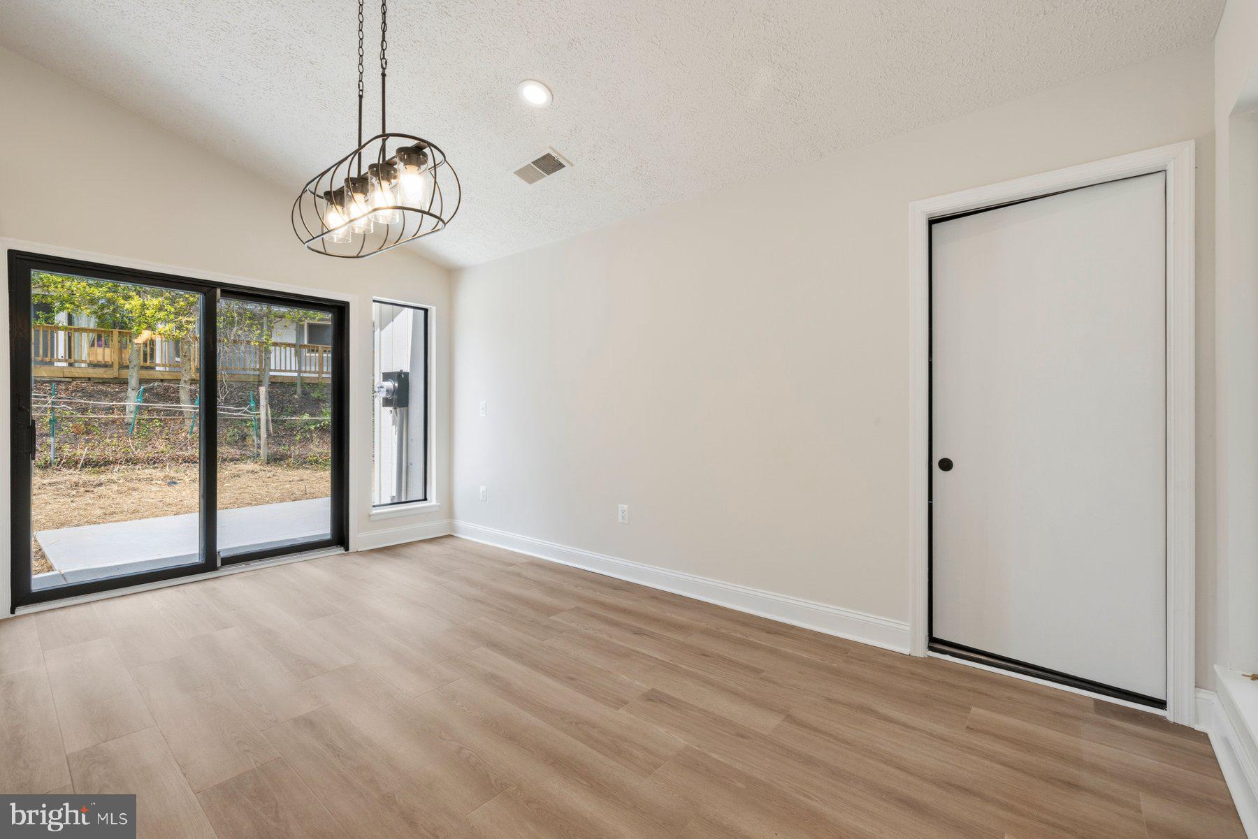 BONNIE BRAE - Residential