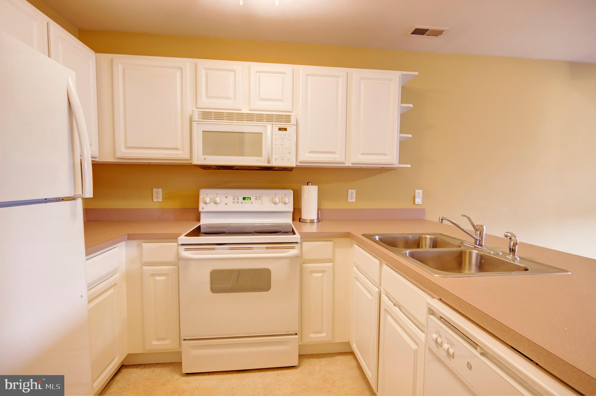 AVALON RETIREMENT COMM - Residential