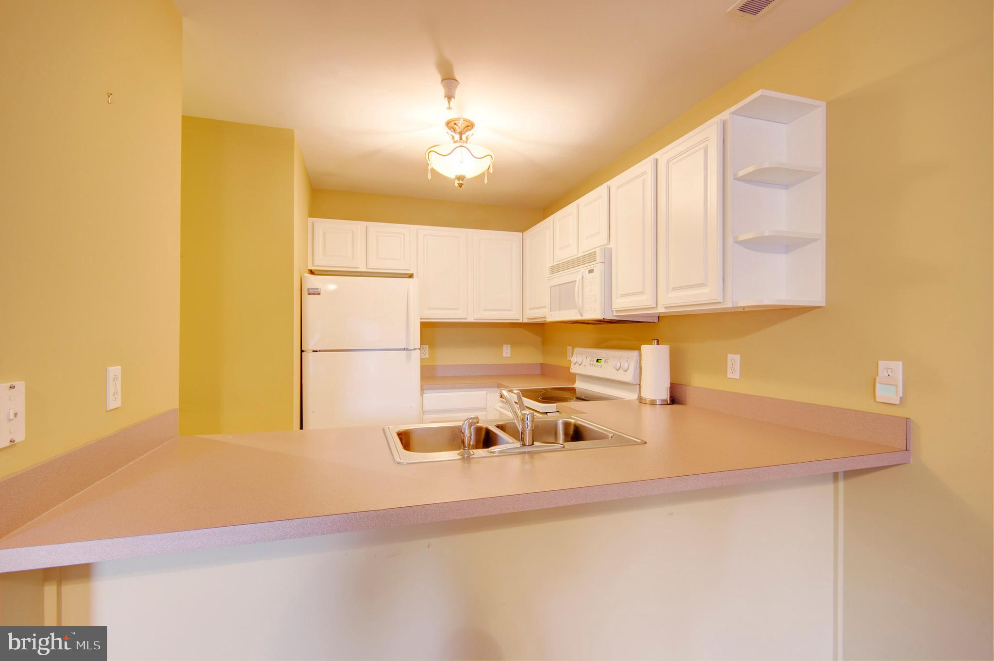 AVALON RETIREMENT COMM - Residential